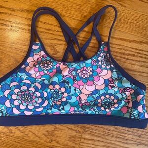 Kids TYR M/L bikini top EUC